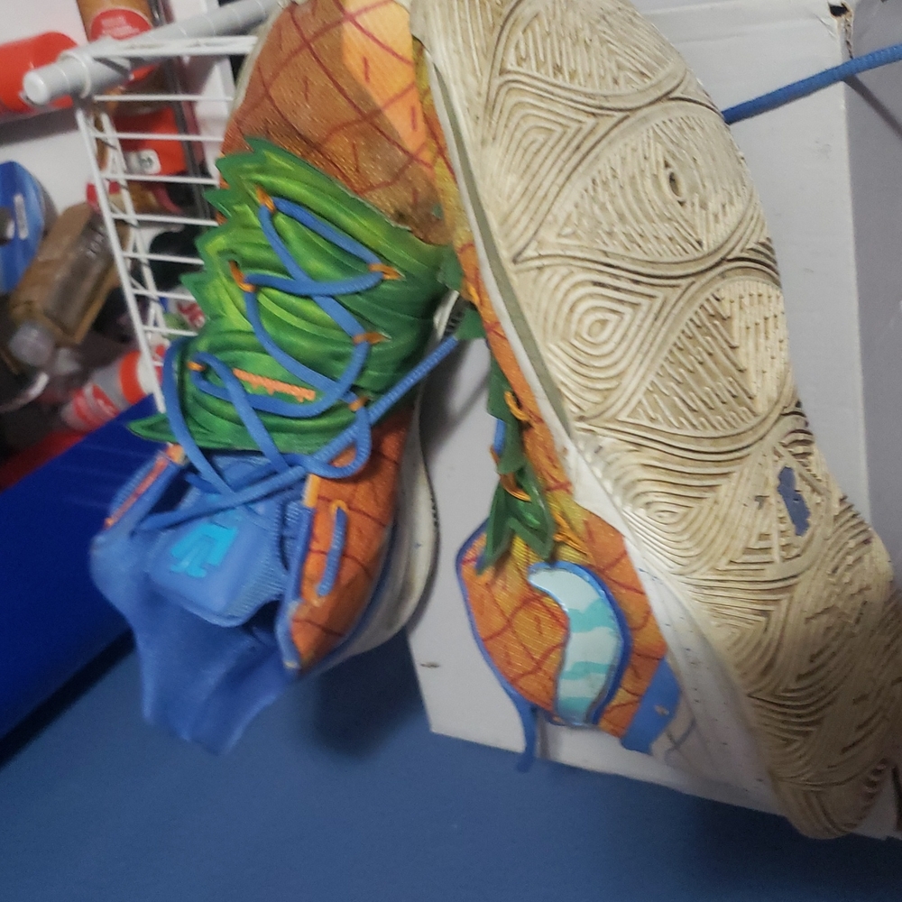 (Sold)Kyrie Spongebob